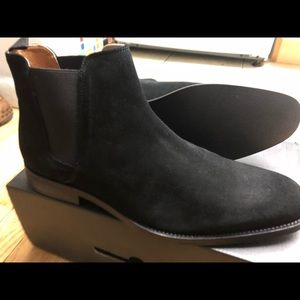 COPY - Brand new Aldo Vianello Chelsea Boots Blac…